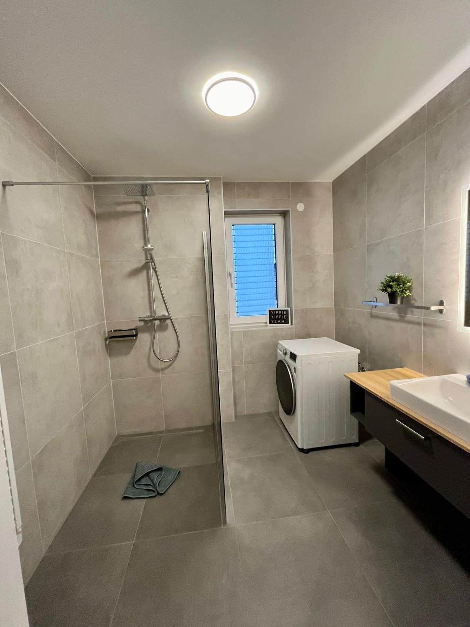Ferienwohnung Mit Seeblick - Ossiacher See Gerlitzen Sattendorf Kültér fotó